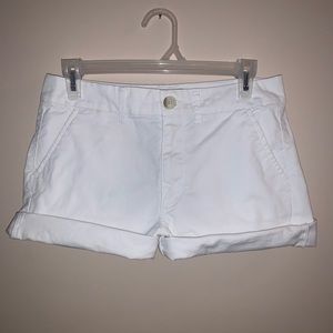White American Eagle shorts